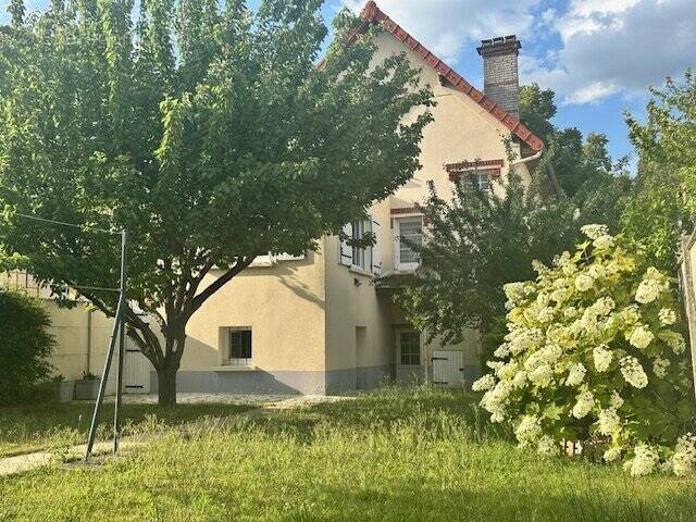 confiez la r&eacute;novation de votre maison &agrave; bonneuil &agrave; des professionnels qualifi&eacute;s. devis gratuits, conseils personnalis&eacute;s et travaux de qualit&eacute; pour moderniser et valoriser votre habitat.