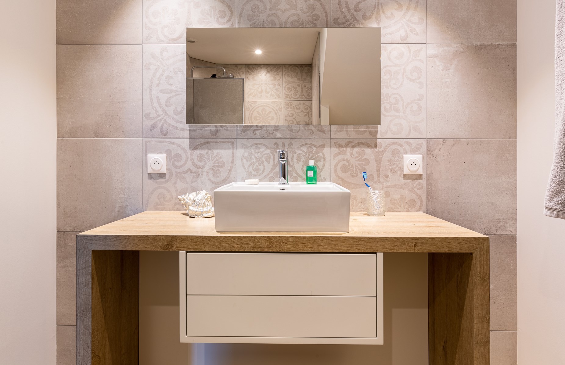 confiez la r&eacute;novation de votre salle de bain &agrave; bonneuil-sur-marne &agrave; des experts. conseils personnalis&eacute;s, travaux de qualit&eacute; et respect des d&eacute;lais pour un espace moderne et fonctionnel.