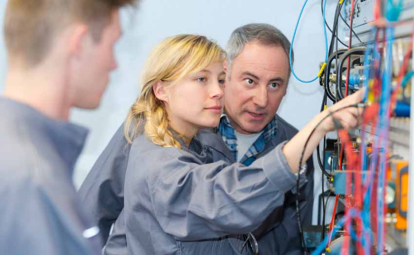 découvrez les avantages de faire appel à un électricien local à bonneuil-sur-marne : rapidité d'intervention, connaissance du terrain, proximité et tarifs compétitifs pour tous vos travaux électriques.