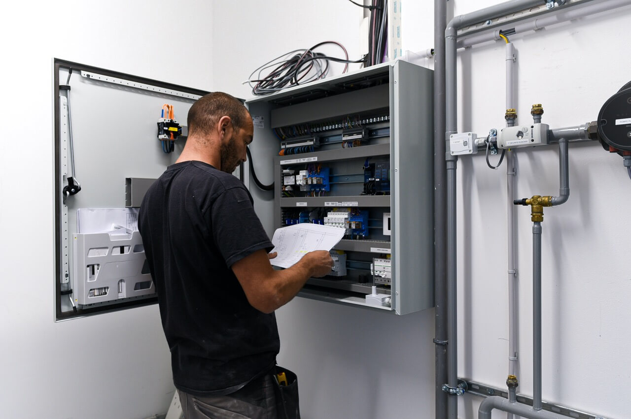 &eacute;lectricien professionnel &agrave; bonneuil-sur-marne, expert en installations et r&eacute;parations &eacute;lectriques pour particuliers et professionnels. service rapide et fiable.