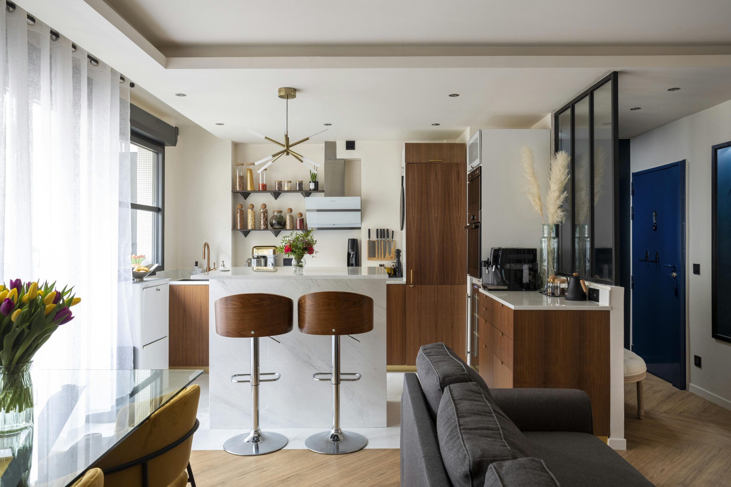 découvrez nos conseils essentiels pour réussir la rénovation de votre appartement et transformer votre espace de vie en un lieu moderne et confortable.